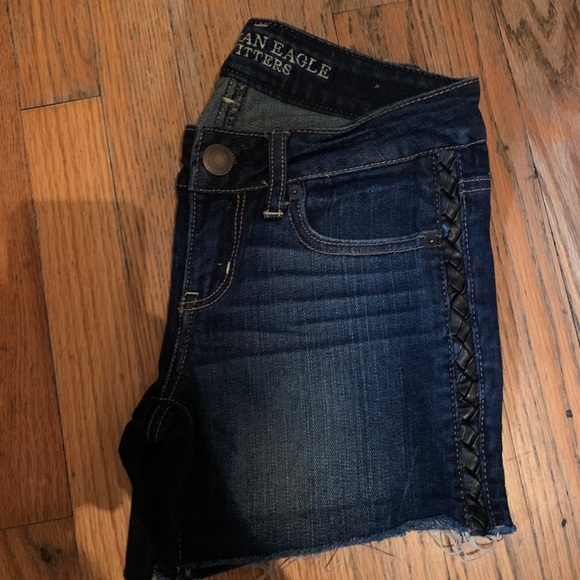 Shorts - Picture 3 of 4